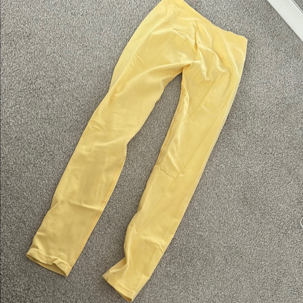 Alphalete amplify lemonade leggings